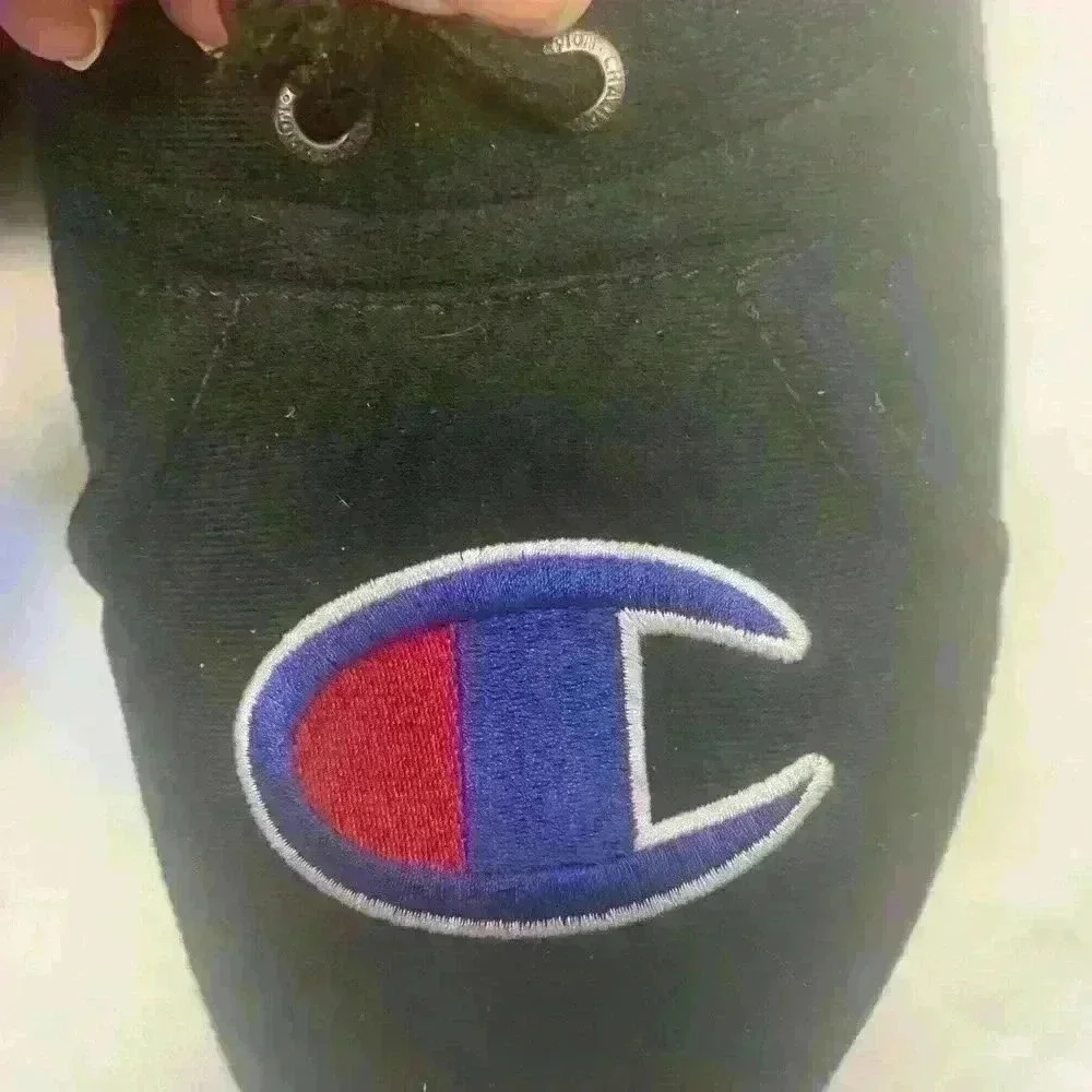 Champion clippers or casualwear black Big logo, blue, red and white sizeB5/W7